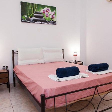 Cozy Apartment In Pireas Buitenkant foto
