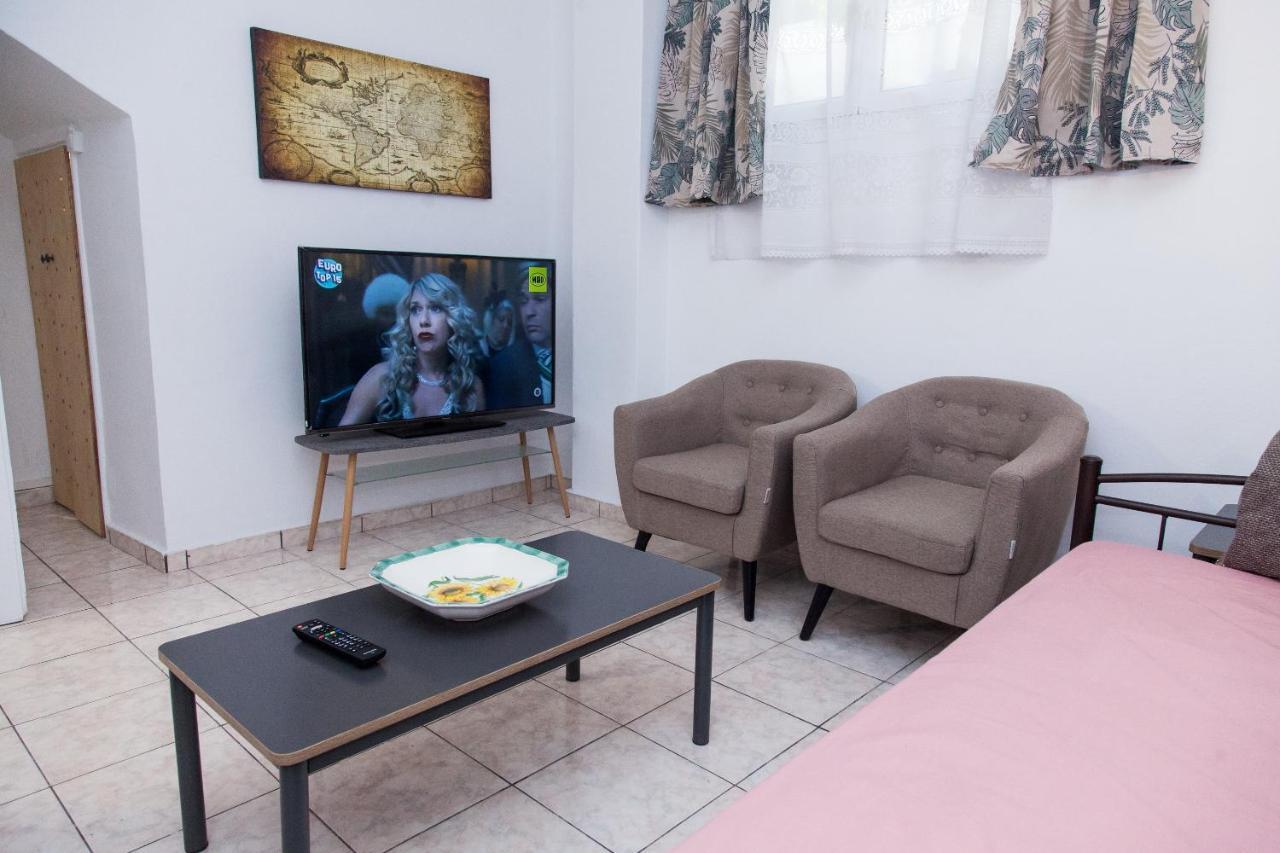 Cozy Apartment In Pireas Buitenkant foto