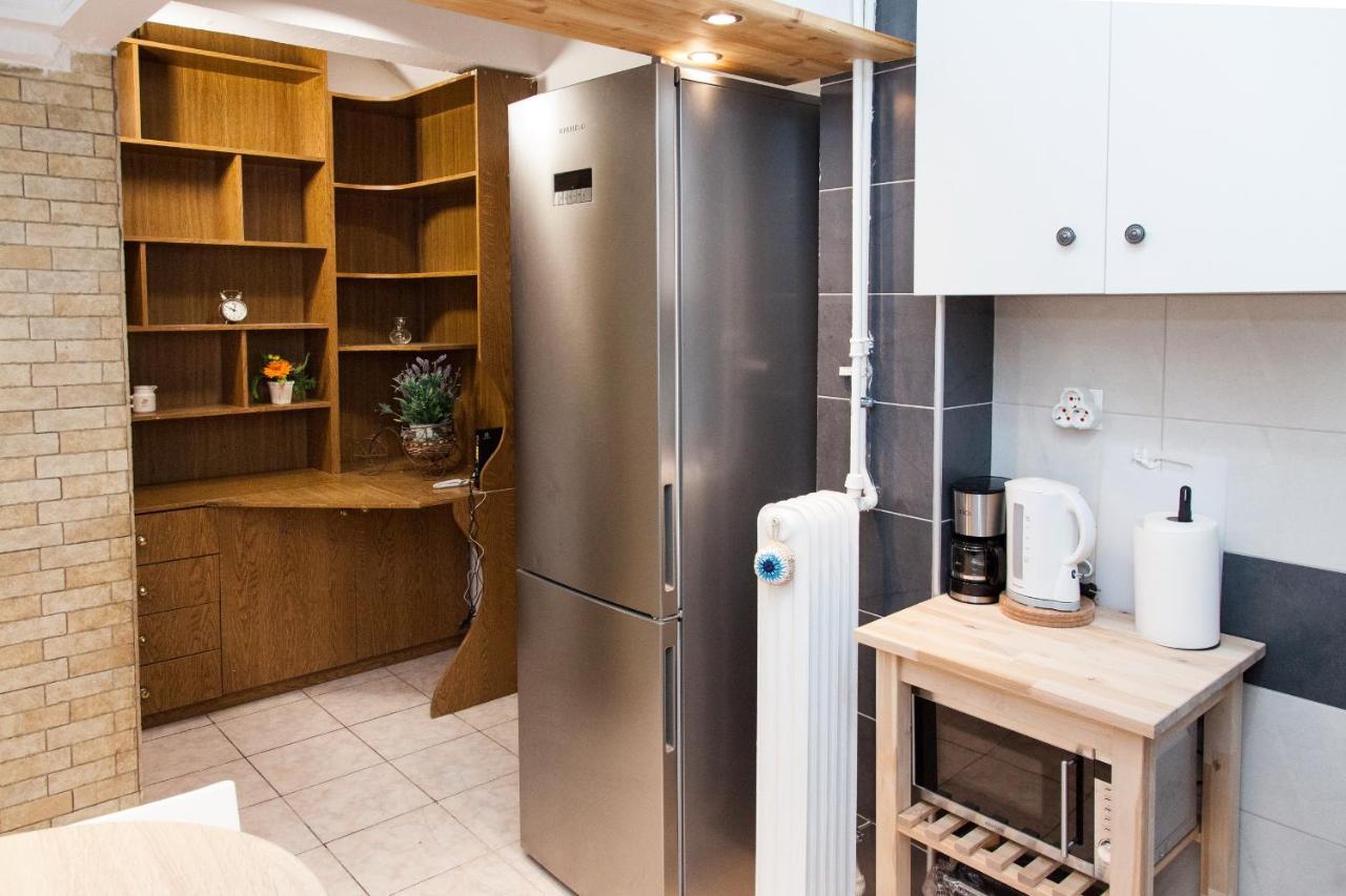 Cozy Apartment In Pireas Buitenkant foto